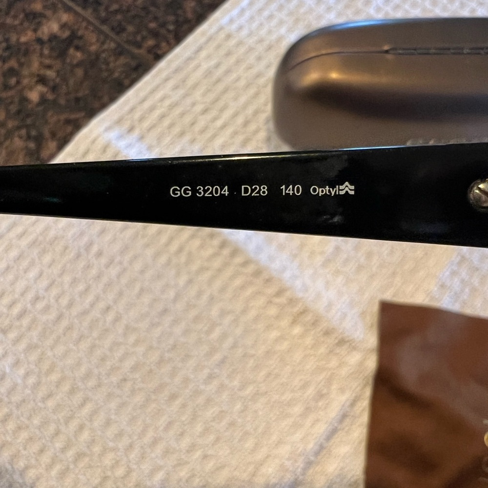 Gucci Frames - image 5